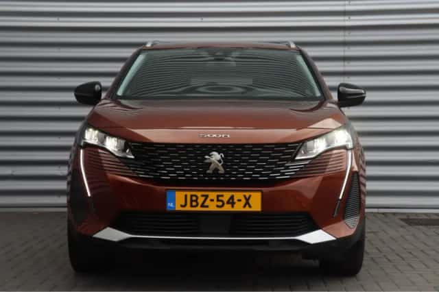 Peugeot 5008 (2022) thumbnail 5