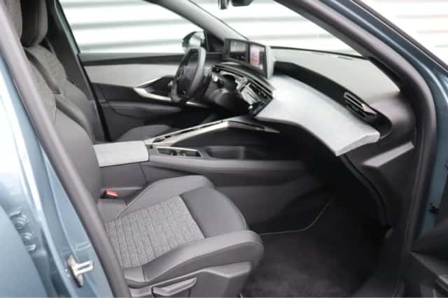 Peugeot 5008 (2025) thumbnail 23