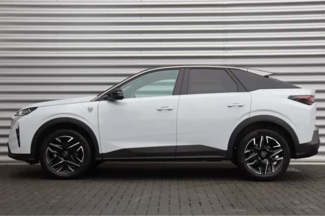 Peugeot 3008 (2025) thumbnail 2