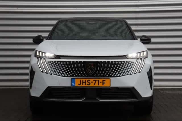 Peugeot 3008 (2025) thumbnail 5