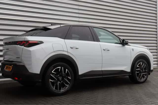 Peugeot 3008 (2025) thumbnail 7