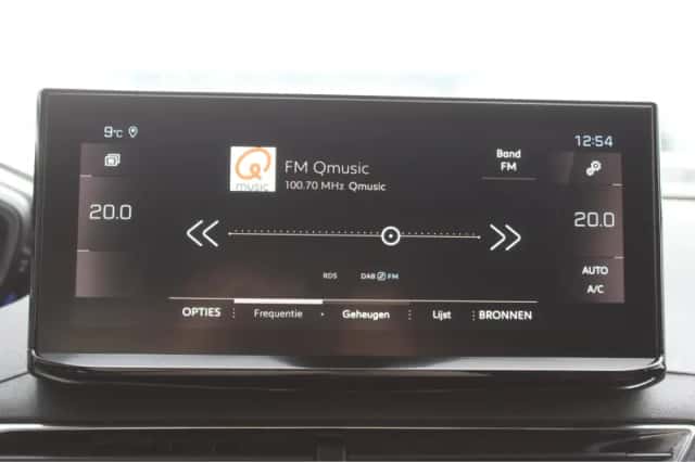 Peugeot 3008 (2024) thumbnail 32