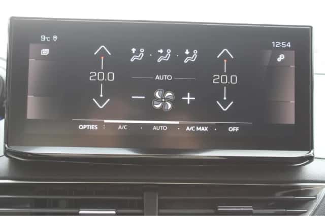 Peugeot 3008 (2024) thumbnail 33