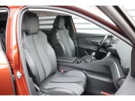 Peugeot 5008 (2021) thumbnail 21
