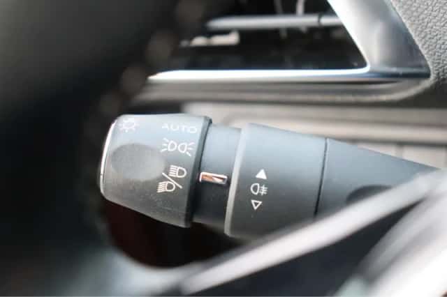 Peugeot 5008 (2021) thumbnail 26
