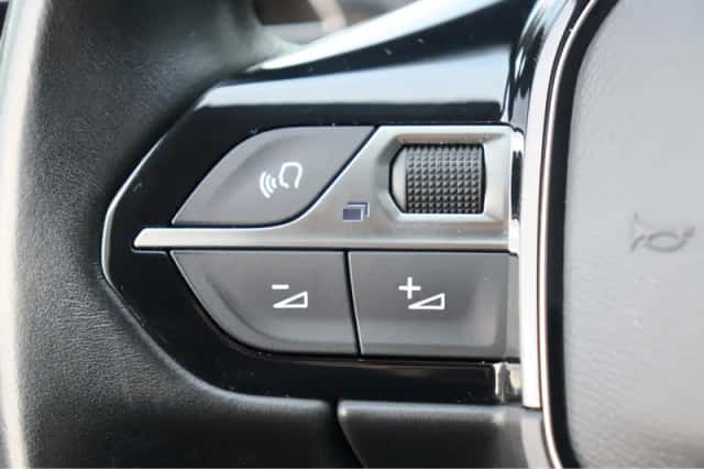 Peugeot 5008 (2021) thumbnail 27