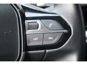 Peugeot 5008 (2021) thumbnail 29