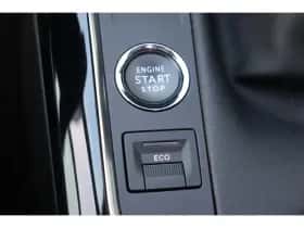 Peugeot 5008 (2021) thumbnail 39