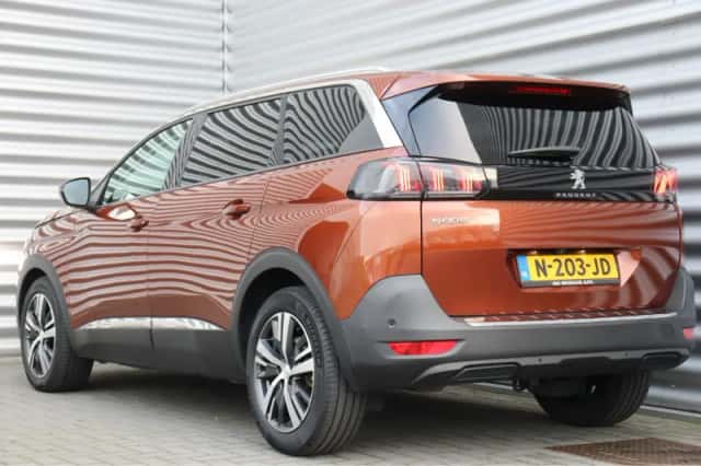 Peugeot 5008 (2021) thumbnail 9