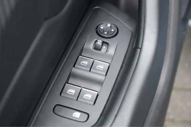Peugeot 508 (2019) thumbnail 22