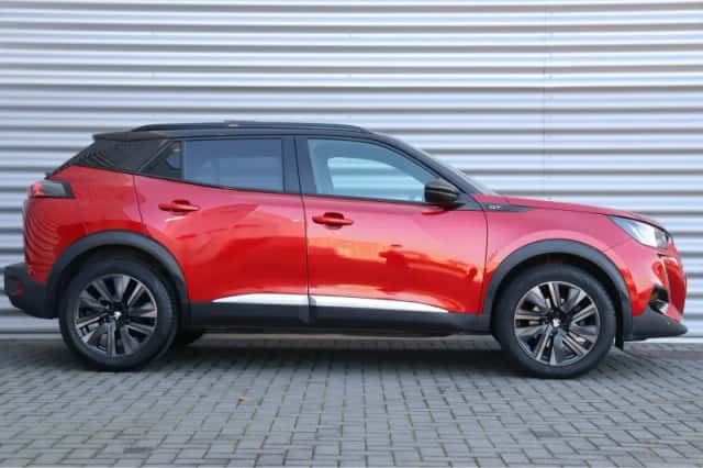 Peugeot 2008 (2020) thumbnail 3