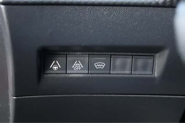 Peugeot 2008 (2020) thumbnail 26