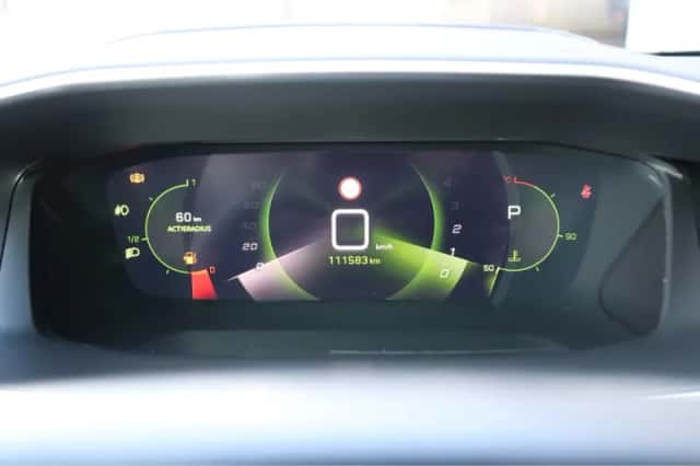 Peugeot 2008 (2020) thumbnail 31