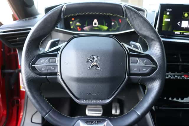 Peugeot 2008 (2020) thumbnail 36
