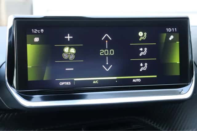 Peugeot 2008 (2020) thumbnail 43