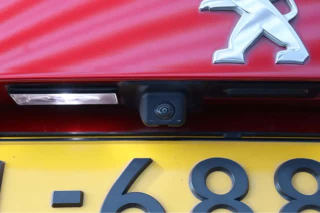 Peugeot 2008 (2020) thumbnail 10