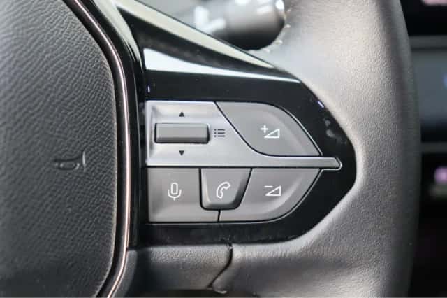 Peugeot 308 (2022) thumbnail 23