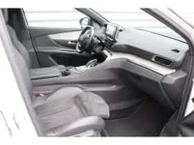 Peugeot 5008 (2022) thumbnail 26