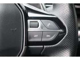 Peugeot 5008 (2022) thumbnail 36