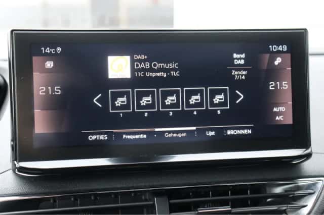 Peugeot 5008 (2022) thumbnail 45
