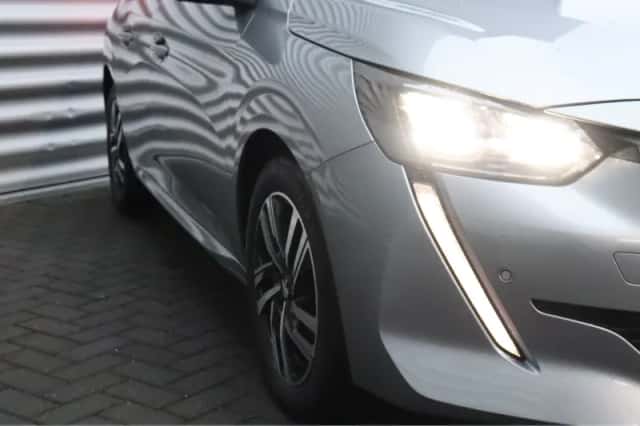 Peugeot 208 (2020) thumbnail 13