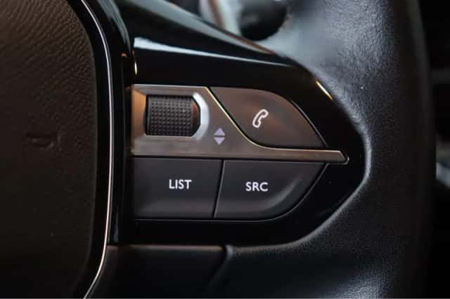 Peugeot 208 (2020) thumbnail 23