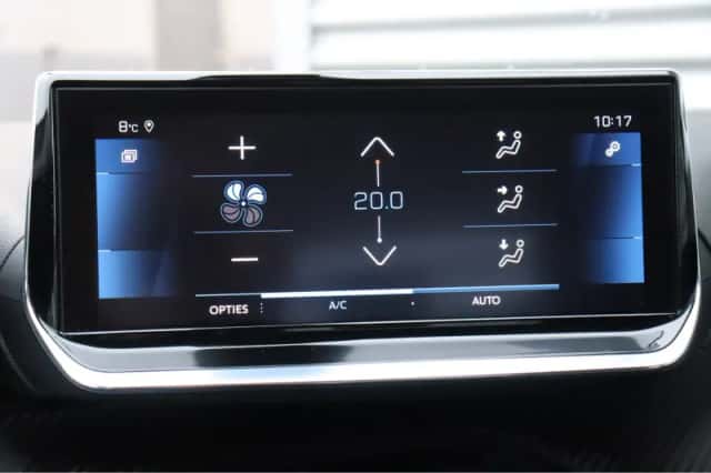 Peugeot 208 (2020) thumbnail 32