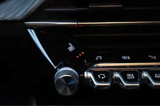 Peugeot 208 (2020) thumbnail 33