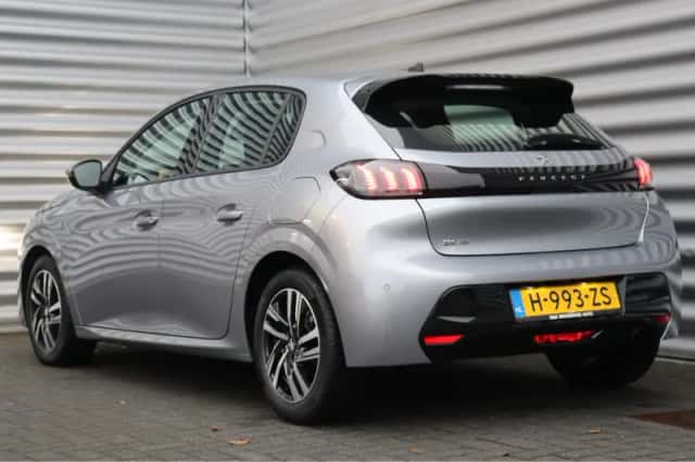 Peugeot 208 (2020) thumbnail 9