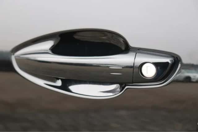 Peugeot 3008 (2022) thumbnail 12