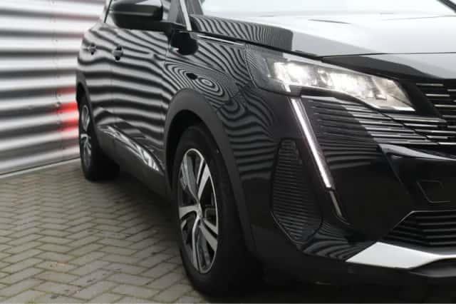 Peugeot 3008 (2022) thumbnail 16