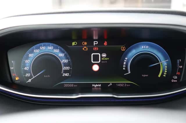 Peugeot 3008 (2022) thumbnail 26