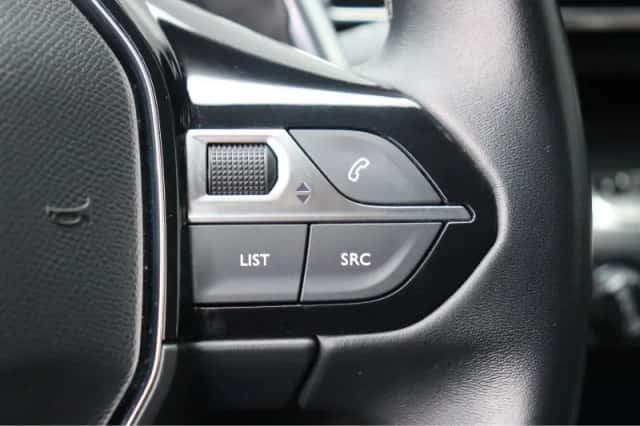 Peugeot 3008 (2022) thumbnail 27