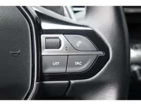 Peugeot 3008 (2022) thumbnail 27