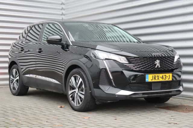 Peugeot 3008 (2022) thumbnail 4
