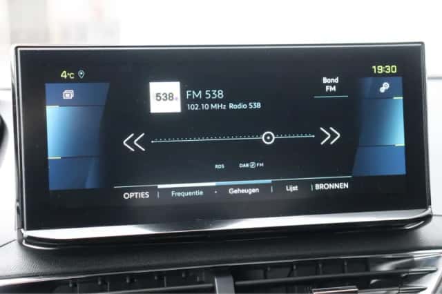 Peugeot 3008 (2022) thumbnail 32