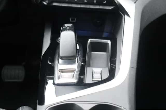 Peugeot 3008 (2022) thumbnail 36