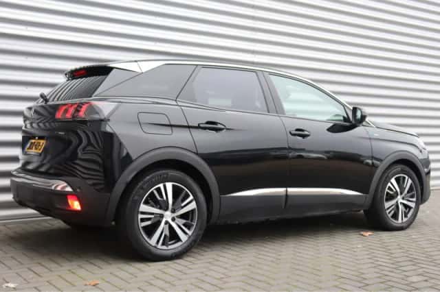 Peugeot 3008 (2022) thumbnail 7
