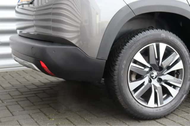 Peugeot 2008 (2018) thumbnail 11