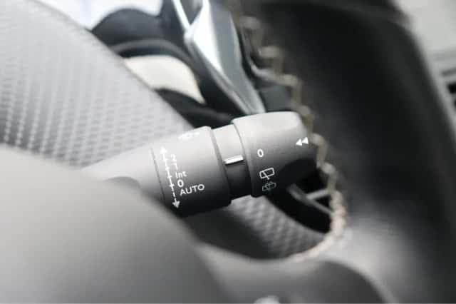 Peugeot 2008 (2018) thumbnail 26