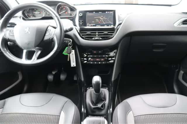 Peugeot 2008 (2018) thumbnail 28