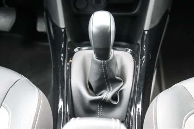 Peugeot 2008 (2018) thumbnail 34