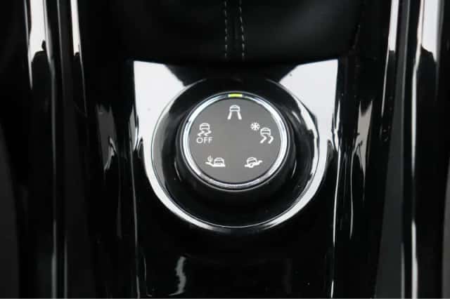Peugeot 2008 (2018) thumbnail 35