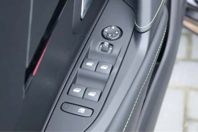 Peugeot 208 (2025) thumbnail 21