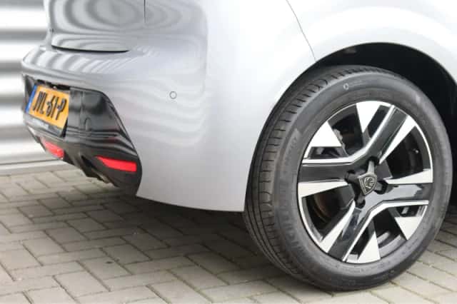 Peugeot 208 (2024) thumbnail 11