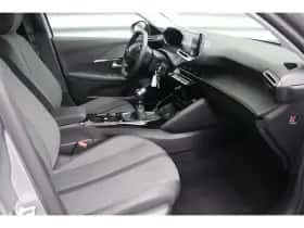 Peugeot 208 (2024) thumbnail 18