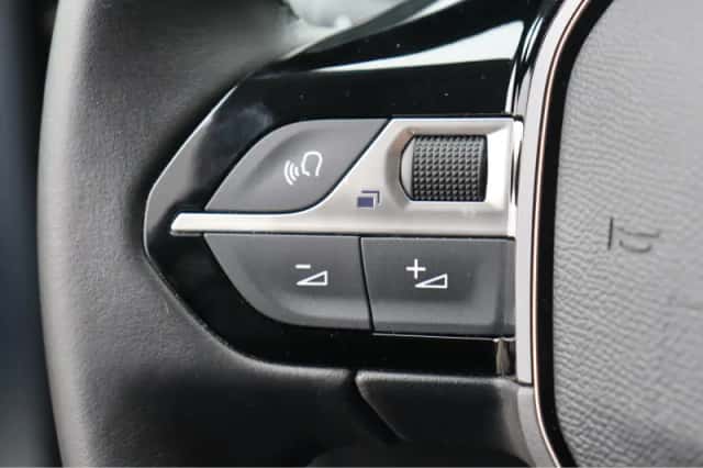Peugeot 208 (2024) thumbnail 23