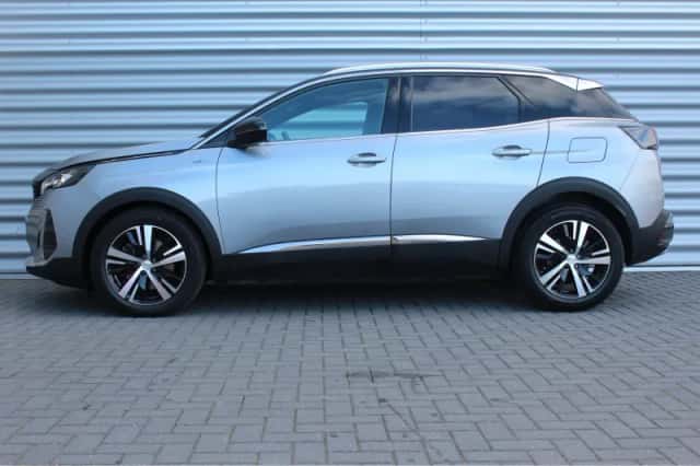 Peugeot 3008 (2022) thumbnail 2