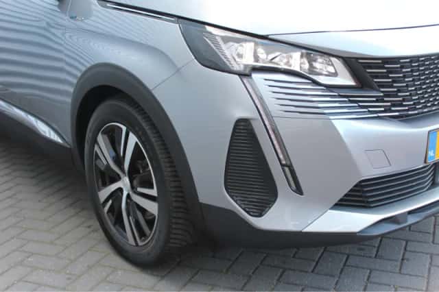 Peugeot 3008 (2022) thumbnail 13
