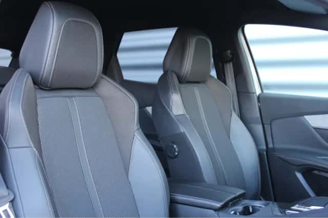 Peugeot 3008 (2022) thumbnail 19